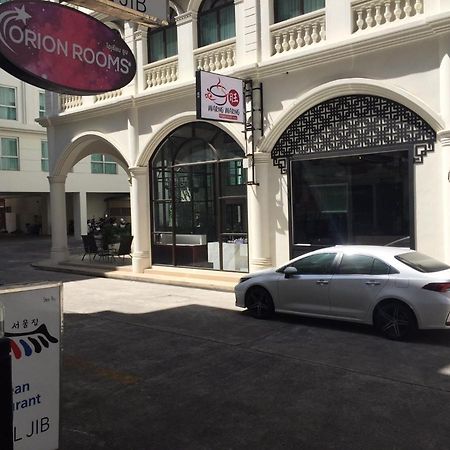 Zen Sukhumvit33 Hotel Банкок Екстериор снимка