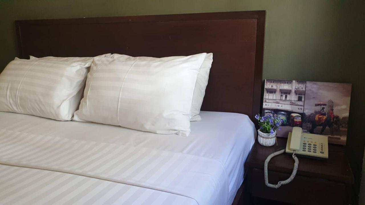 Zen Sukhumvit33 Hotel Банкок Екстериор снимка